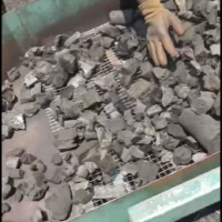 工业木炭   铜厂  硅厂有需要的联系方式18366260456