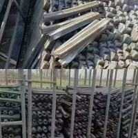 本公司月产纯锯末高温机制炭1000吨，滴油不起火，中温烤火炭月产量600吨。常年稳定生产，厂价销售，全国发货，可定制包装。 19351208466 13598511897（微信）