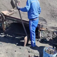 延安供应杂木炭铜厂硅厂用炭工业木炭有需要的联系